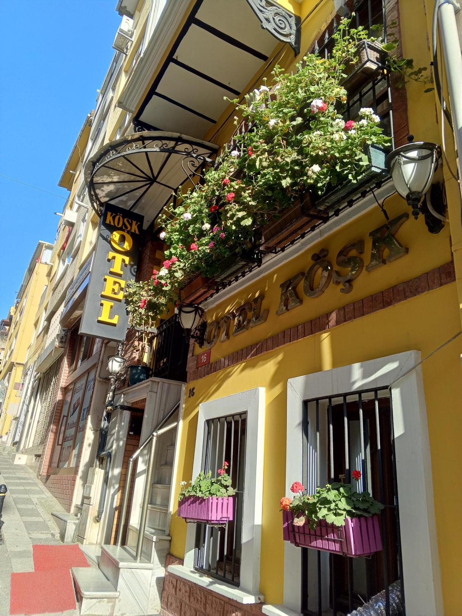 Kosk Hotel Kadikoy Истанбул Екстериор снимка