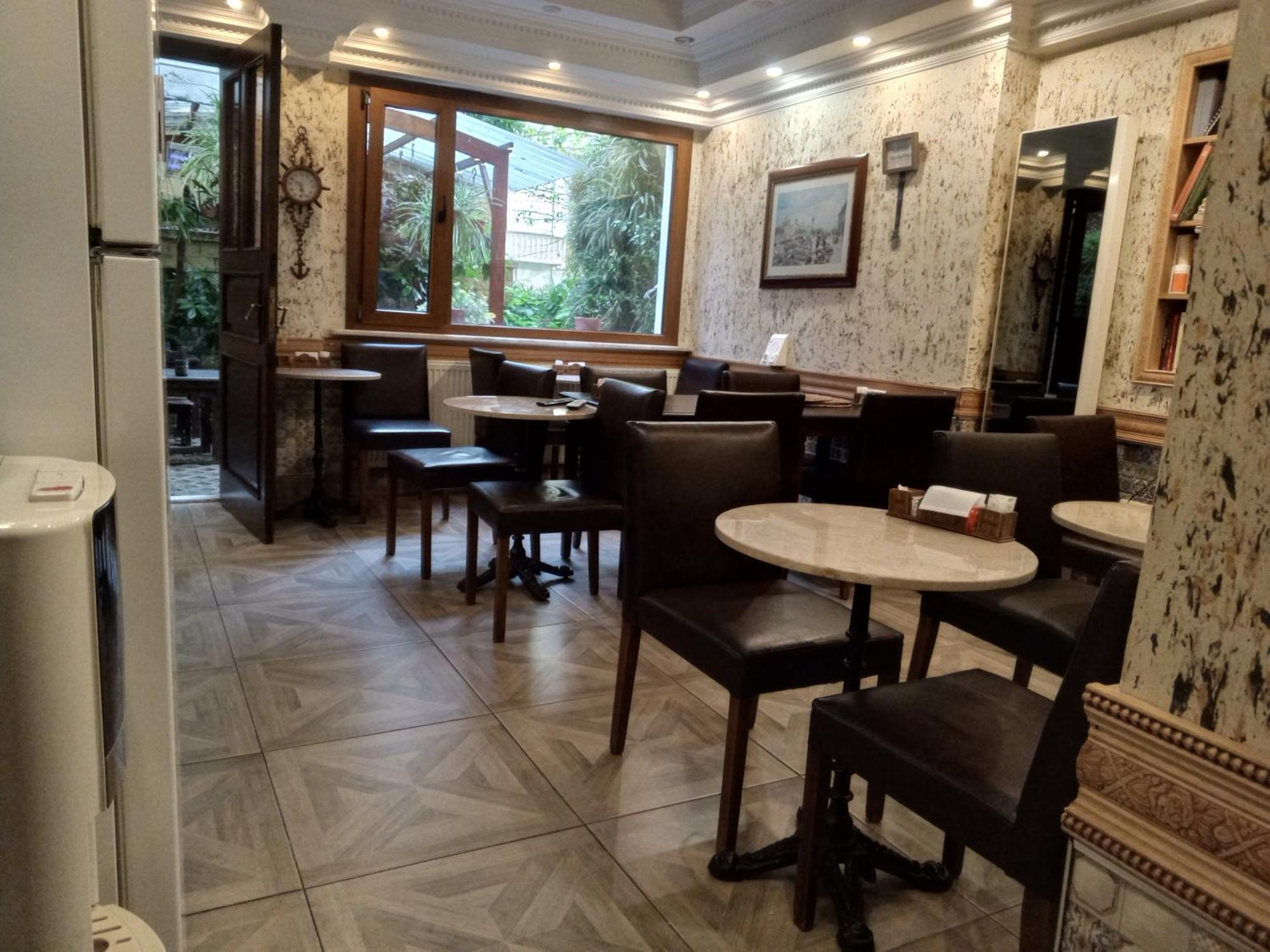 Kosk Hotel Kadikoy Истанбул Екстериор снимка