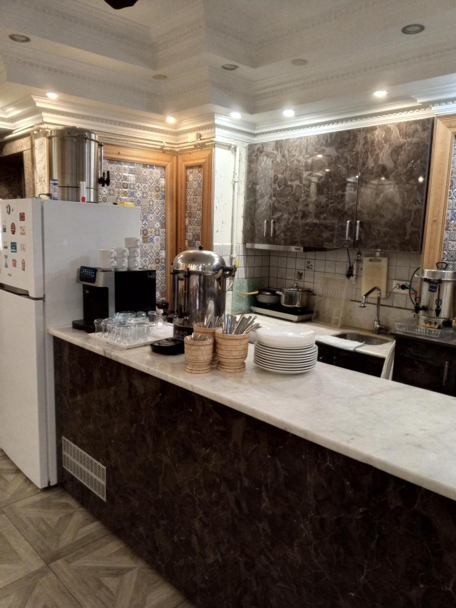 Kosk Hotel Kadikoy Истанбул Екстериор снимка