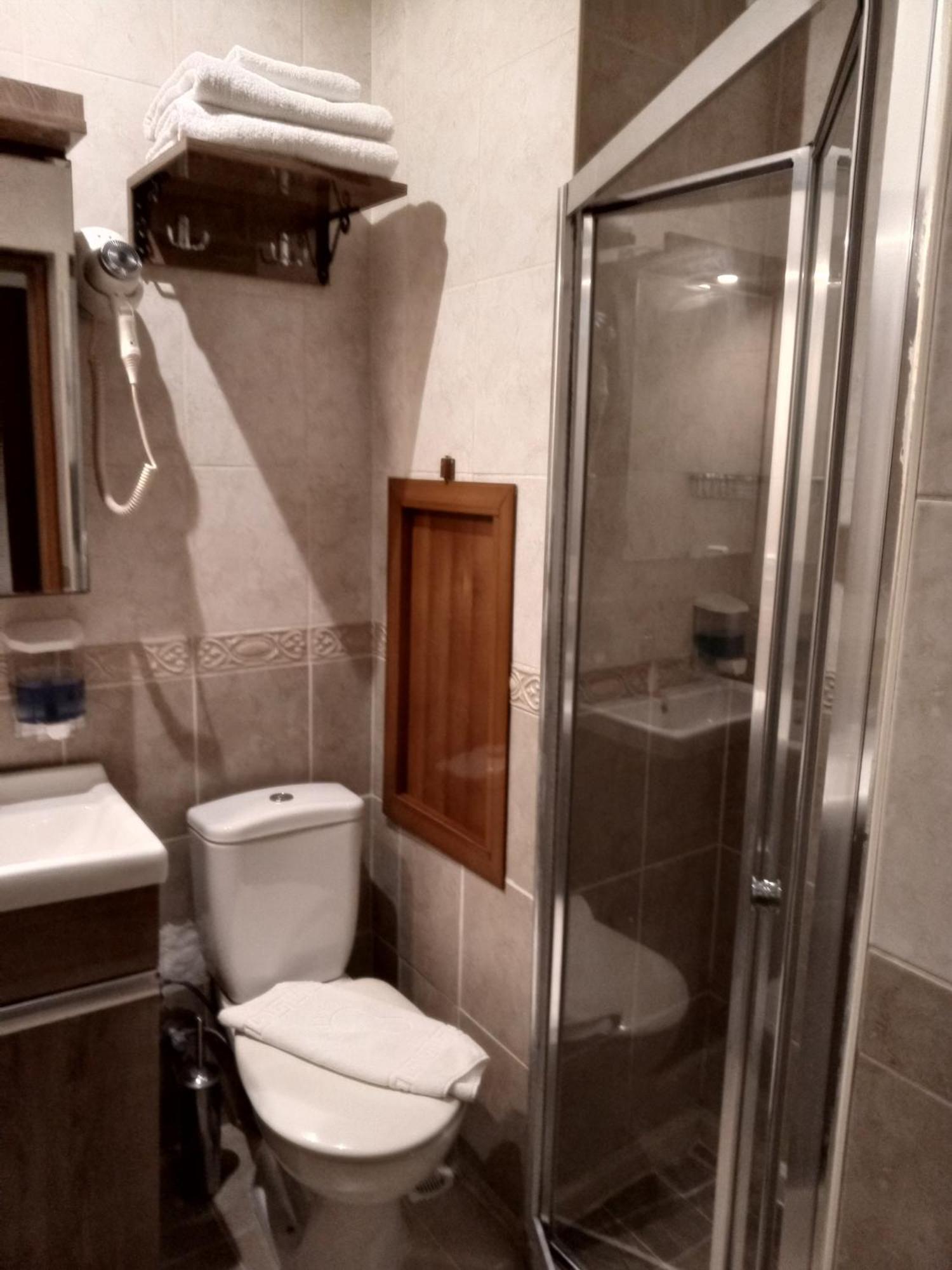 Kosk Hotel Kadikoy Истанбул Екстериор снимка