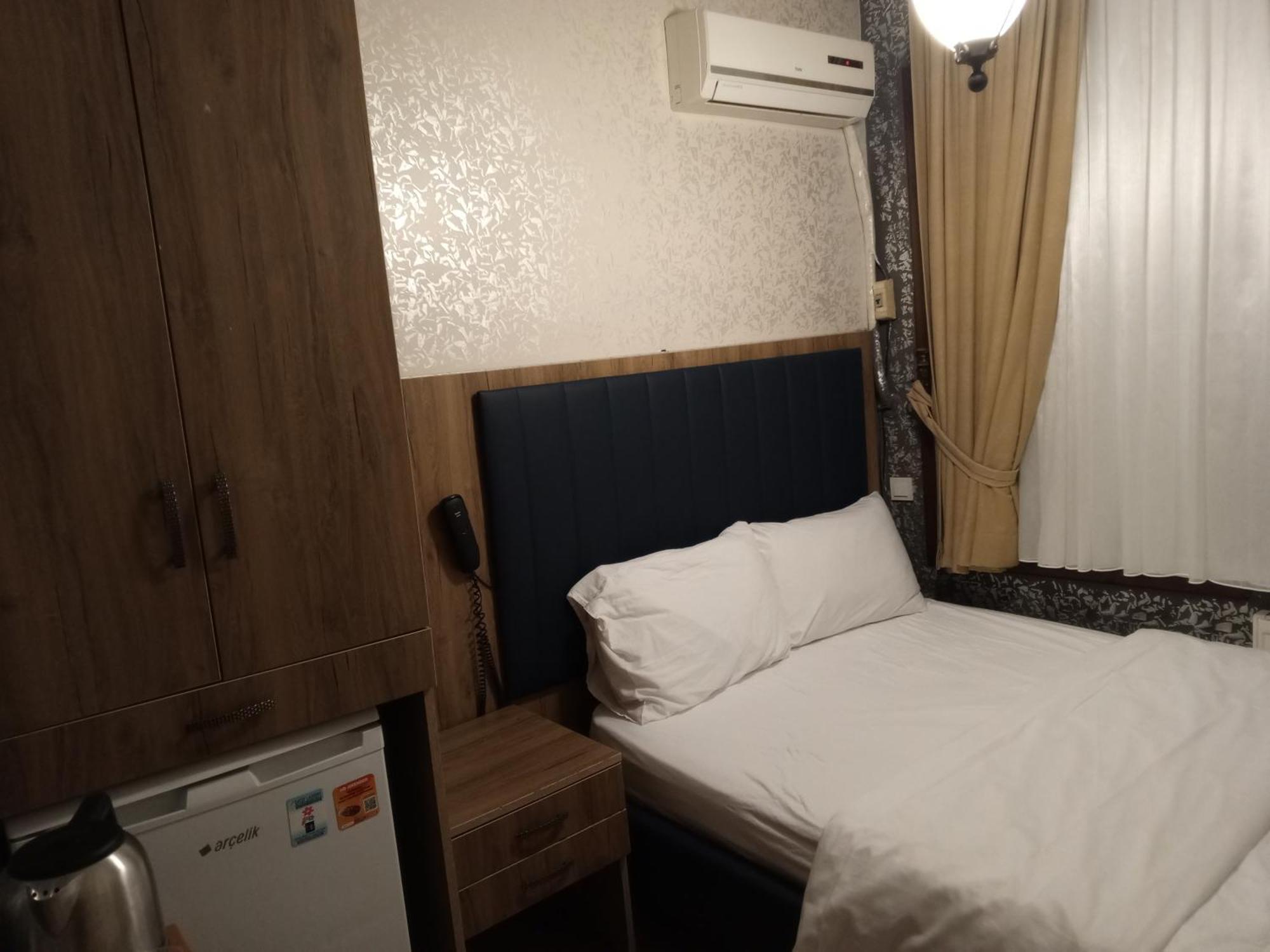 Kosk Hotel Kadikoy Истанбул Екстериор снимка