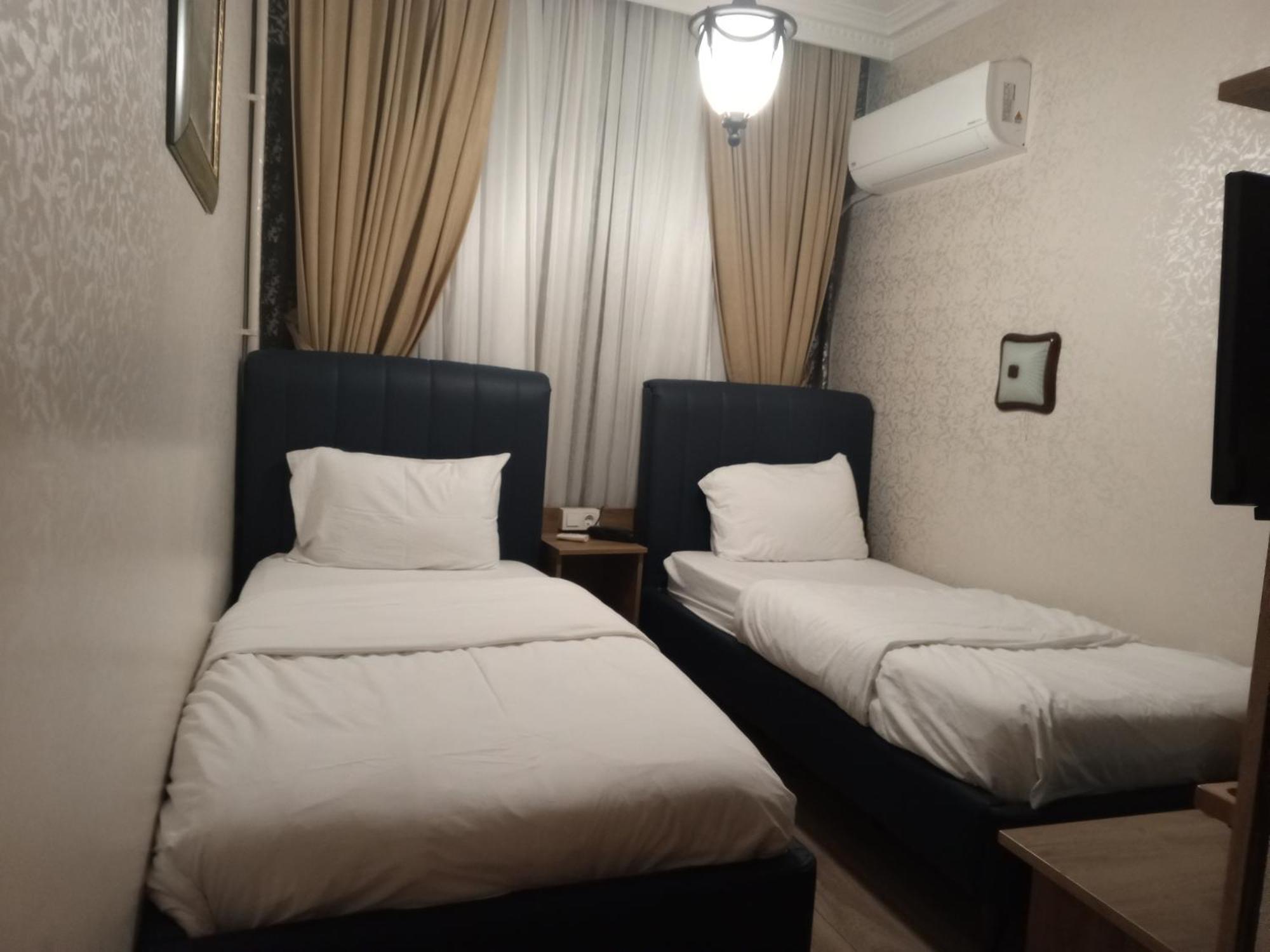 Kosk Hotel Kadikoy Истанбул Екстериор снимка